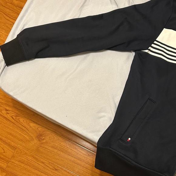 Tommy Hilfiger jacket - Picture 2 of 4